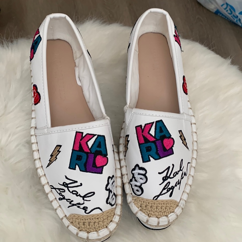 NWT KARL LAGERFELD EMBROIDERED SLIP ON SHOES HAND CRAFTED SIZE 5.5